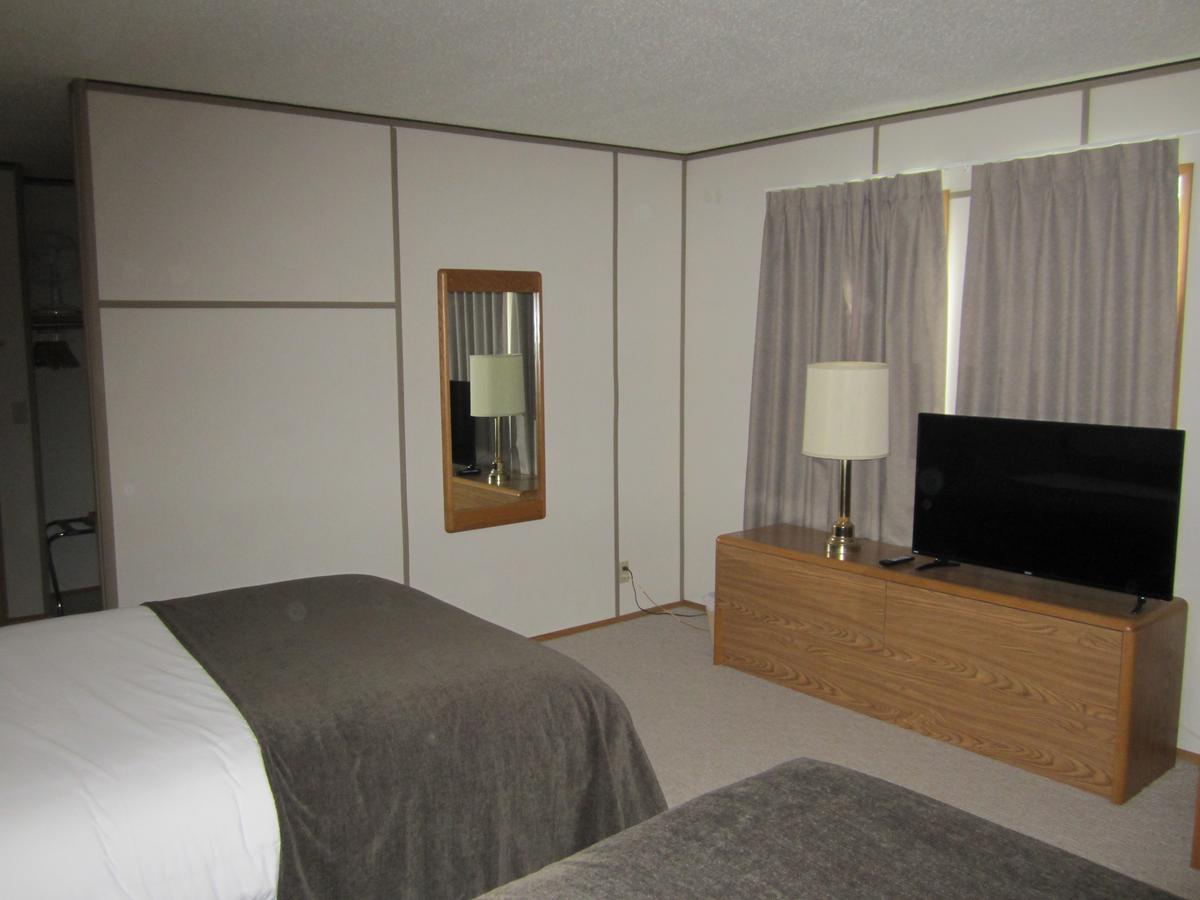 Triple J Hotel Dawson City Buitenkant foto