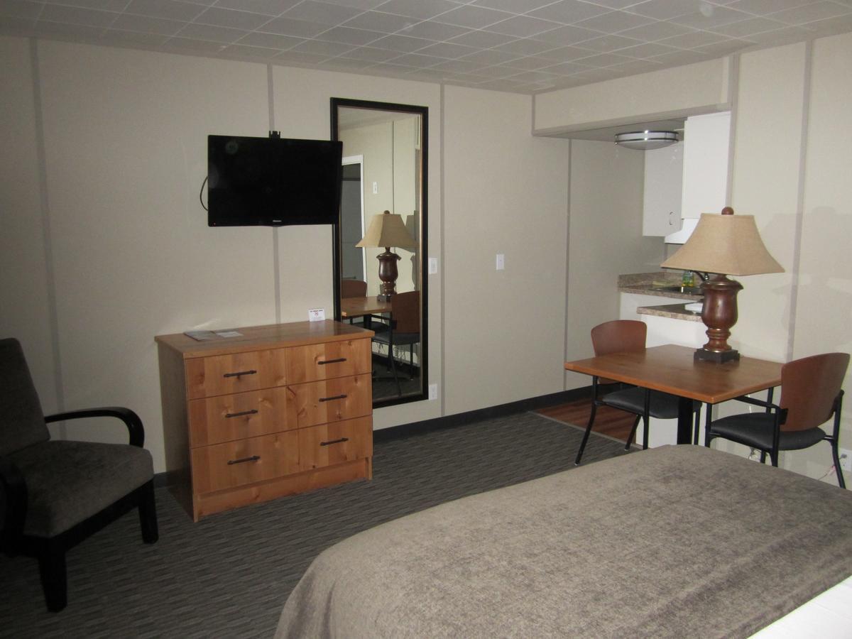 Triple J Hotel Dawson City Buitenkant foto