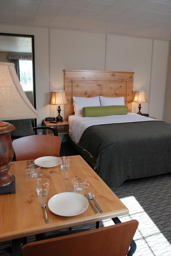 Triple J Hotel Dawson City Buitenkant foto